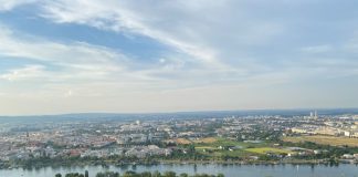 belle viste a vienna: donauturm